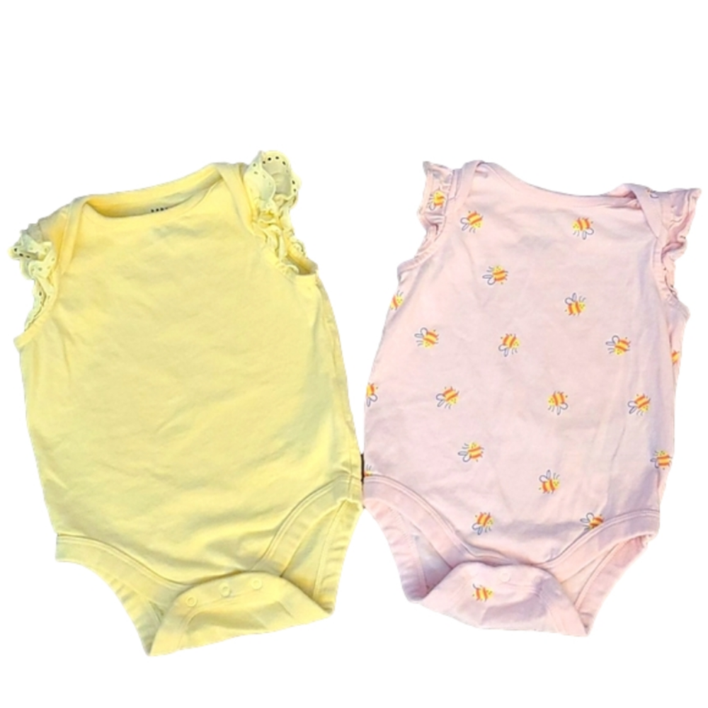 🌬️Baby Gap Yellow and Pink Bee Onesies